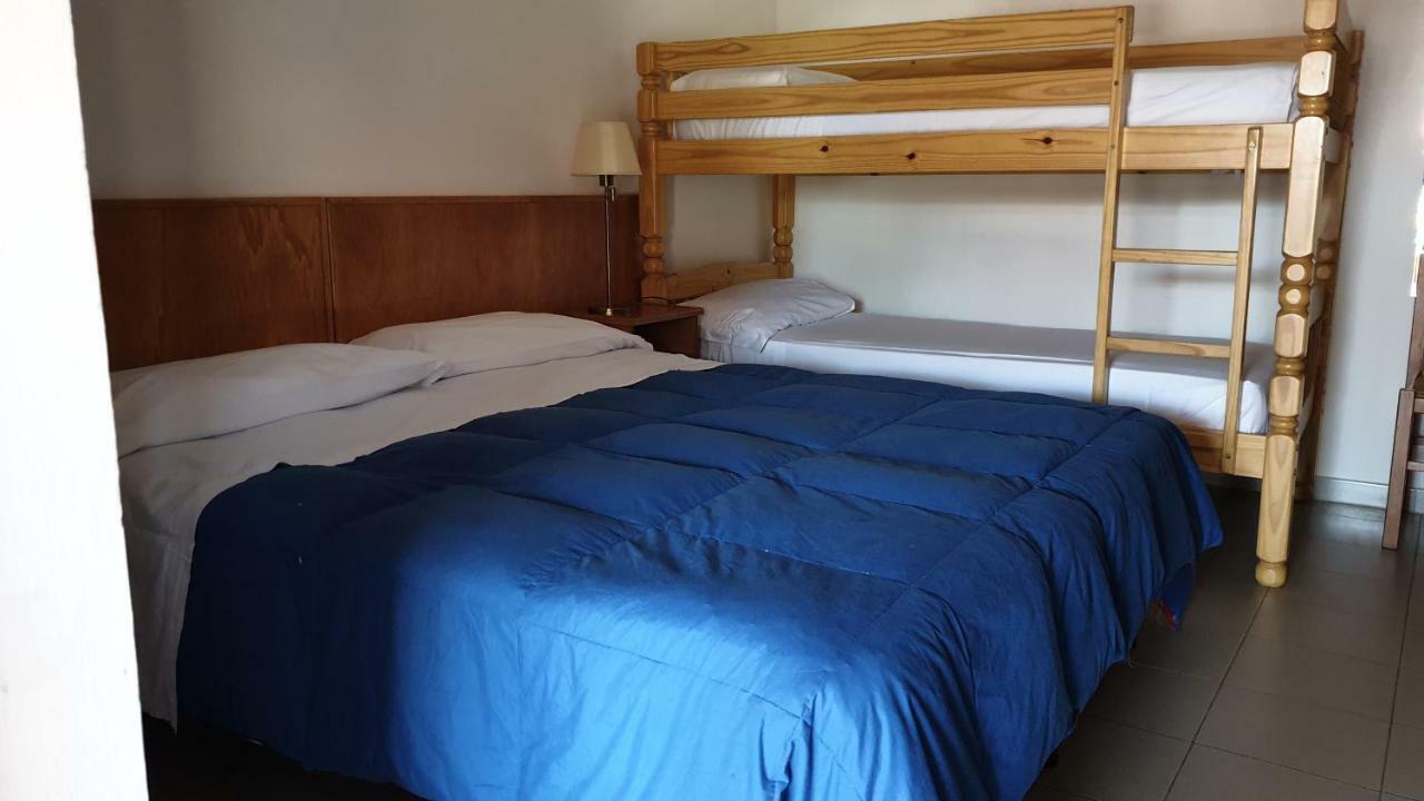 Hotel Mezzaluna Carloforte  Extérieur photo